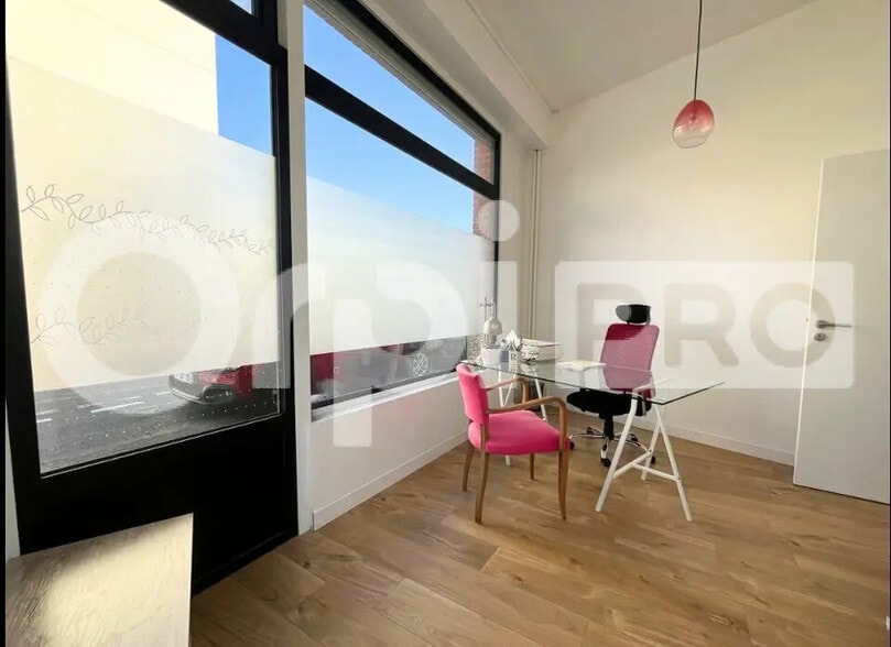 Bureau dans Le Havre à vendre - Photo de l’immeuble – Image 2 sur 3