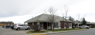 Plus de détails pour 305 1st St E, Cochrane, AB - Bureau à louer
