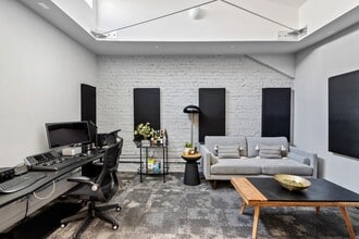 11007 Venice Blvd, Los Angeles, CA à louer Photo intérieure– Image 1 sur 12