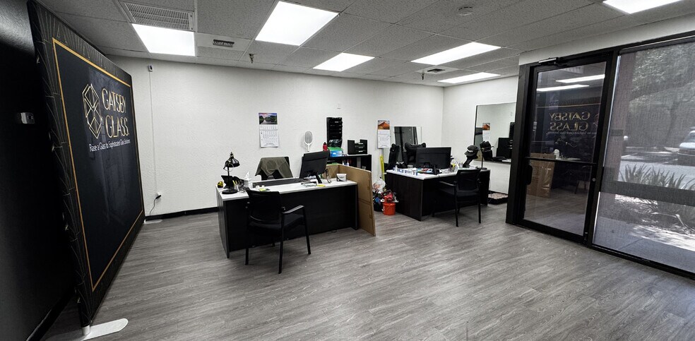 2323 W Mescal St, Phoenix, AZ à louer - Photo intérieure – Image 2 sur 3