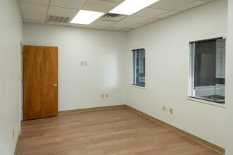 1555 Howell Branch Rd, Winter Park, FL à louer Photo intérieure– Image 2 sur 11