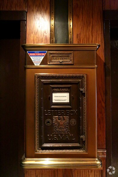 174 Broadway, New York, NY à louer - Hall d’entrée – Image 3 sur 16
