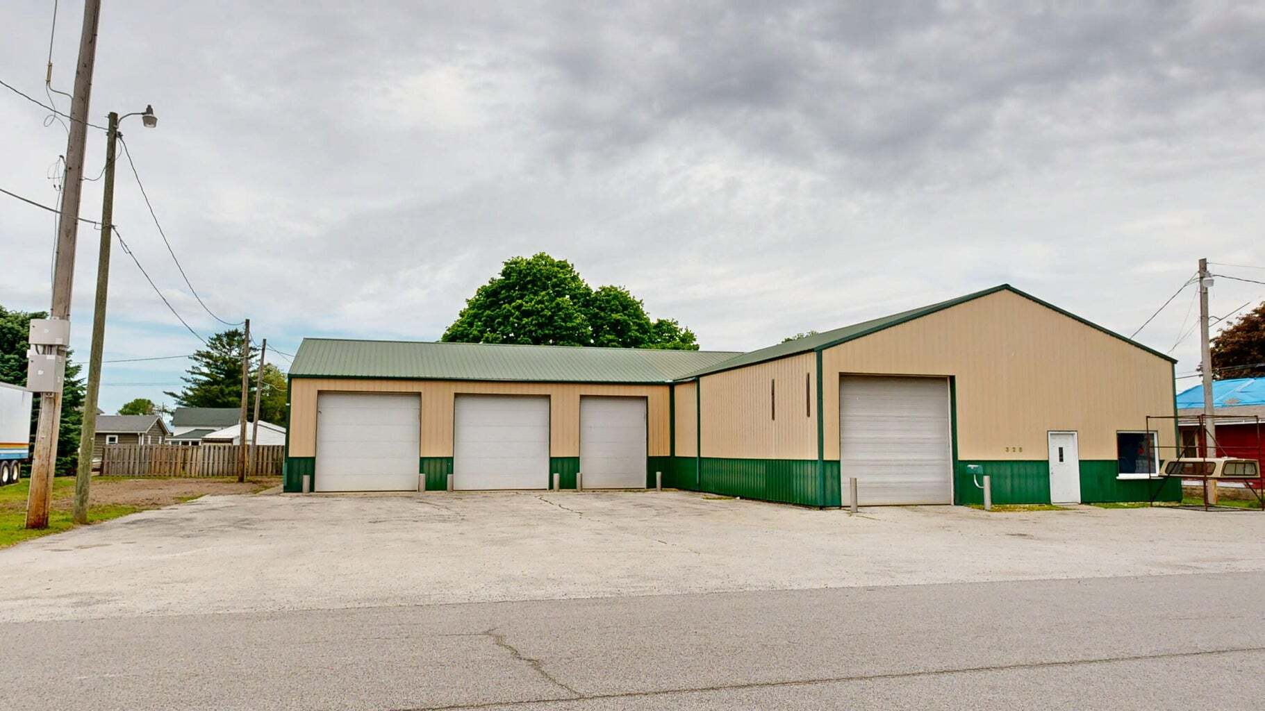328 E Walnut St, Rensselaer, IN à vendre Photo de l’immeuble– Image 1 sur 12
