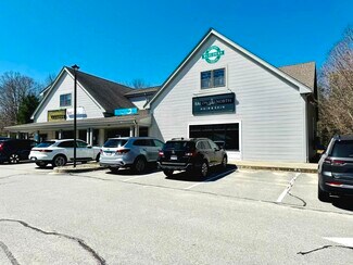 Plus de détails pour 580 N Falmouth Hwy, North Falmouth, MA - Local commercial à louer