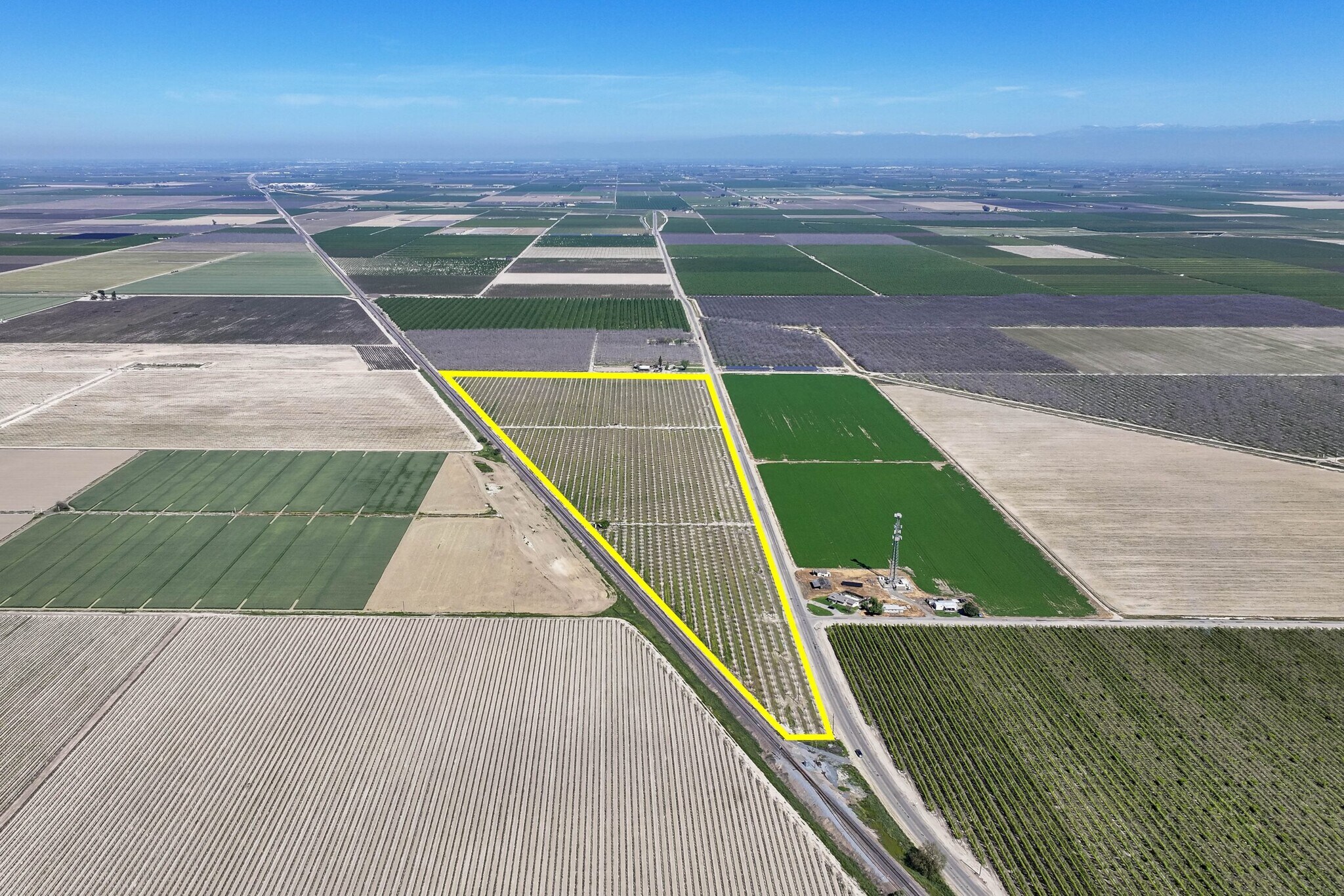 Fowler Avenue, Laton, CA à vendre Photo principale– Image 1 sur 13