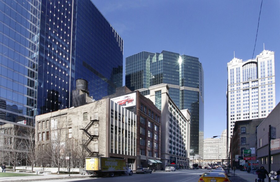 160 N Franklin St, Chicago, IL à louer - Photo de l’immeuble – Image 3 sur 23