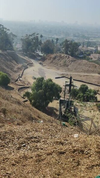 Stanley, Signal Hill, CA à vendre - Vidéo sur l’annonce professionnelle – Image 1 sur 2