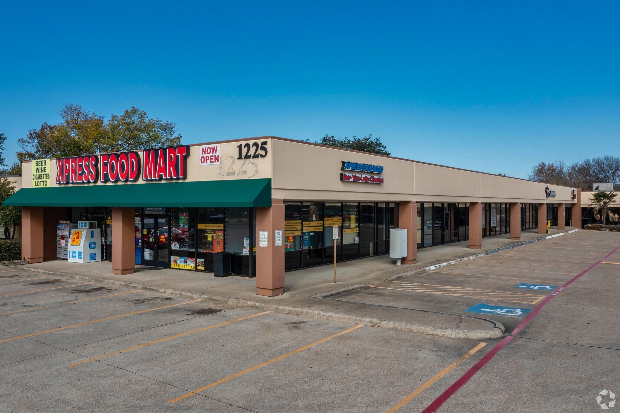 1225 Belt Line Rd, Garland, TX à louer Photo principale– Image 1 sur 33