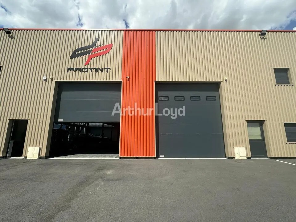 Local d’activités dans Reims à louer Photo de l’immeuble– Image 1 sur 6