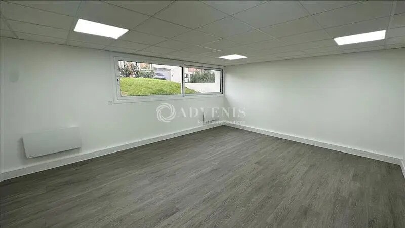 Bureau dans Maisons-Alfort à louer - Photo de l’immeuble – Image 1 sur 5