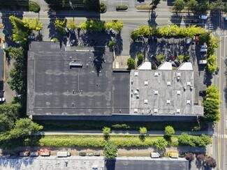 Plus de détails pour 11251 120th Ave NE, Kirkland, WA - Local commercial à louer