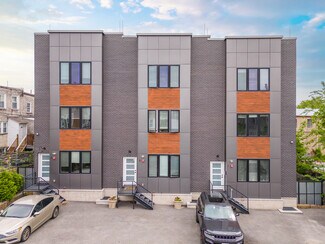 Plus de détails pour 85 E Sharpnack St, Philadelphia, PA - Logement à vendre