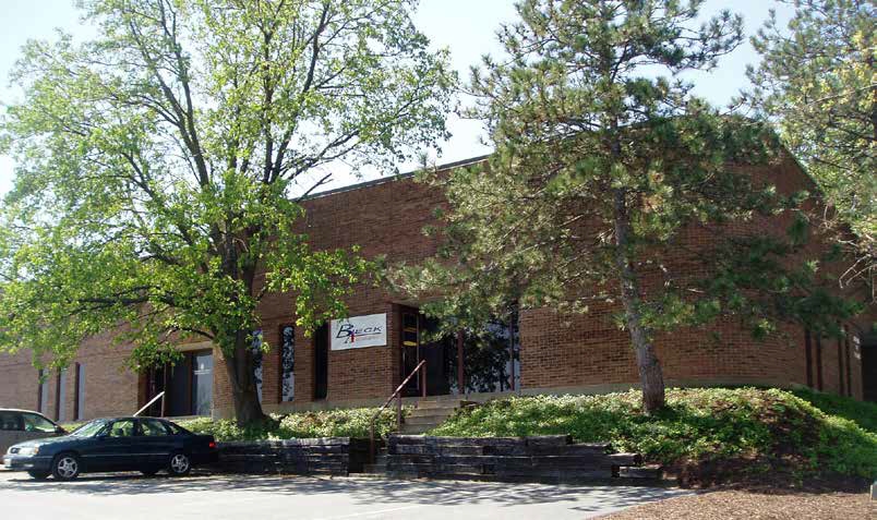 824-830 Fee Fee Rd, Saint Louis, MO à louer Photo de l’immeuble– Image 1 sur 12