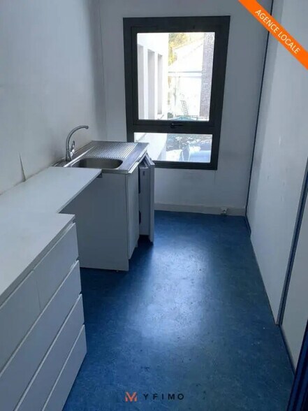 Bureau dans Villennes-sur-Seine à louer - Photo de l’immeuble – Image 2 sur 7