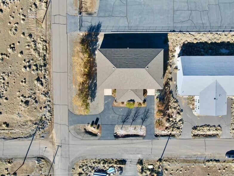 42 Diamond Back Way, Carson City, NV à vendre - Photo de l’immeuble – Image 2 sur 7