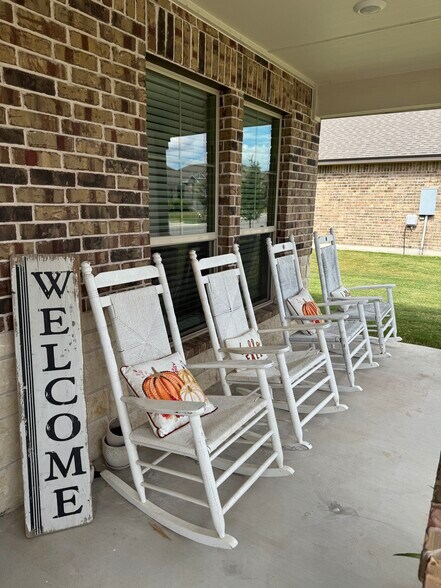 108 Cinnamon Loop, Burnet, TX à vendre - Photo de l’immeuble – Image 3 sur 6