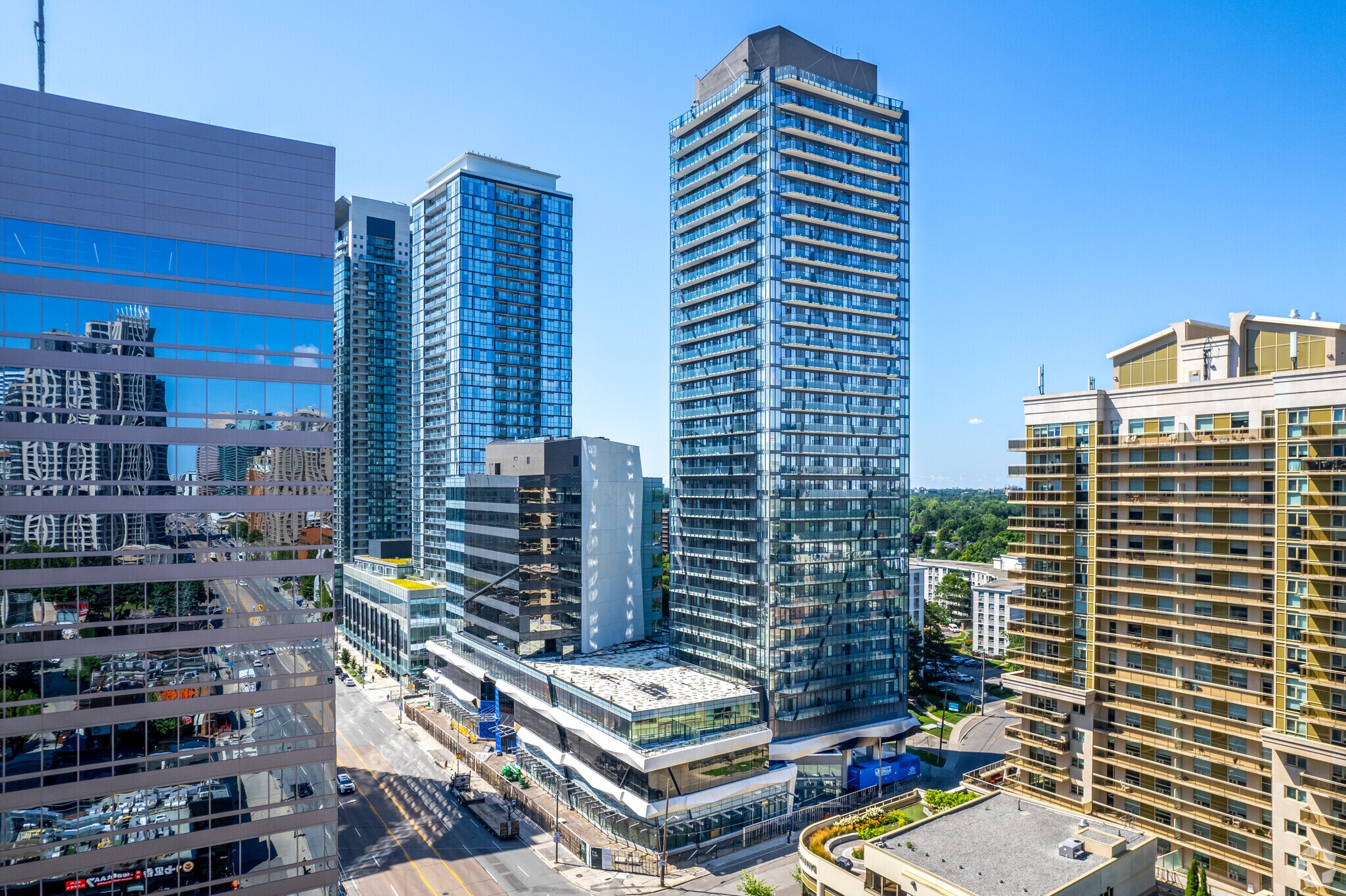5250 Yonge St, Toronto, ON à vendre Photo principale– Image 1 sur 10