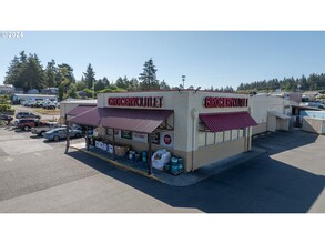 1385 Newmark Ave, Coos Bay, OR à vendre Photo intérieure– Image 2 sur 29