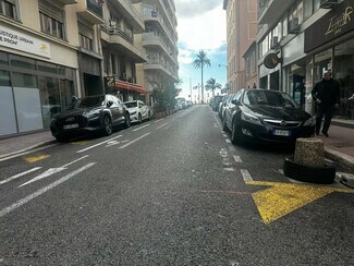 Plus de détails pour Local commercial à louer