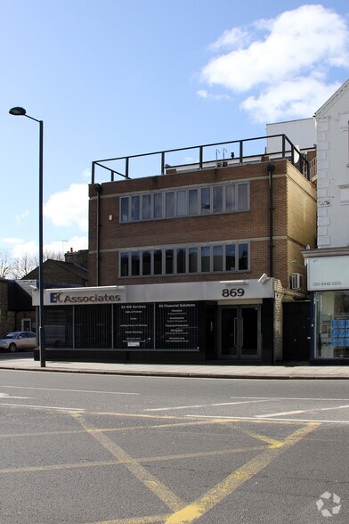 869 High Rd, Londres à louer - Photo de l’immeuble – Image 2 sur 3