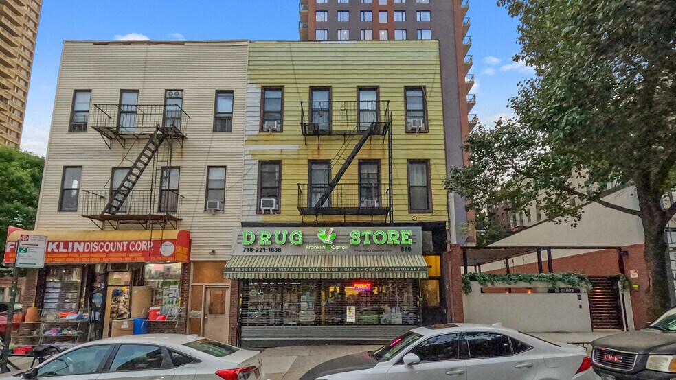 886 Franklin Ave, Brooklyn, NY à vendre - Photo de l’immeuble – Image 1 sur 9