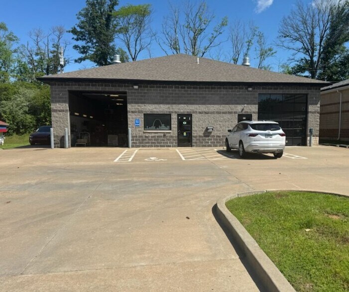 81 Triad South Dr, Saint Peters, MO à vendre - Photo de l’immeuble – Image 3 sur 9