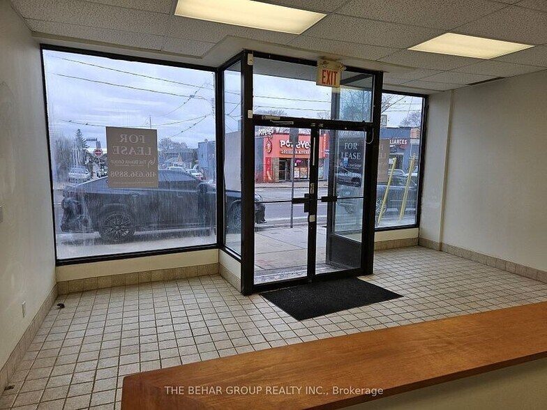 1848 Eglinton Ave, Toronto, ON à louer - Photo intérieure – Image 2 sur 6