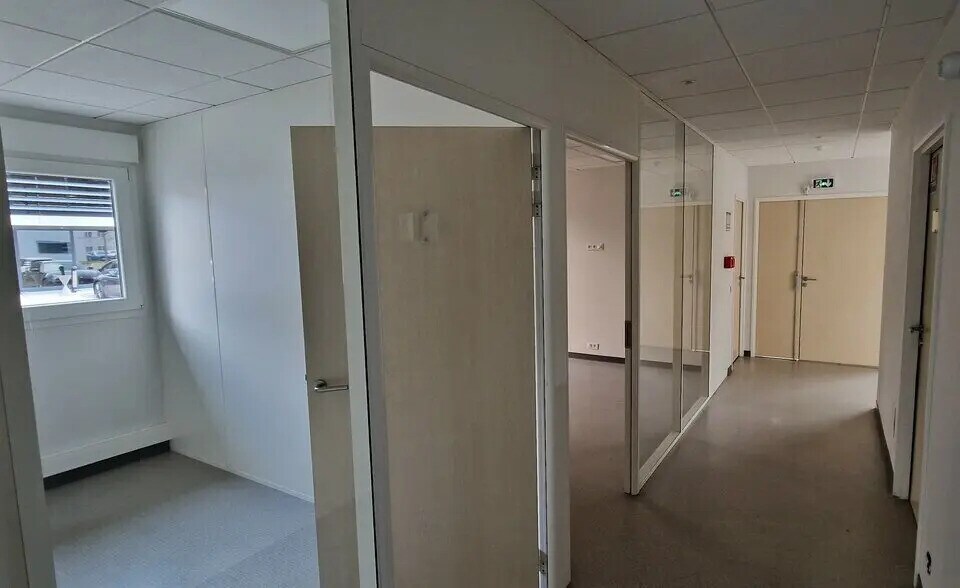 Bureau dans Archamps à vendre - Photo intérieure – Image 3 sur 7