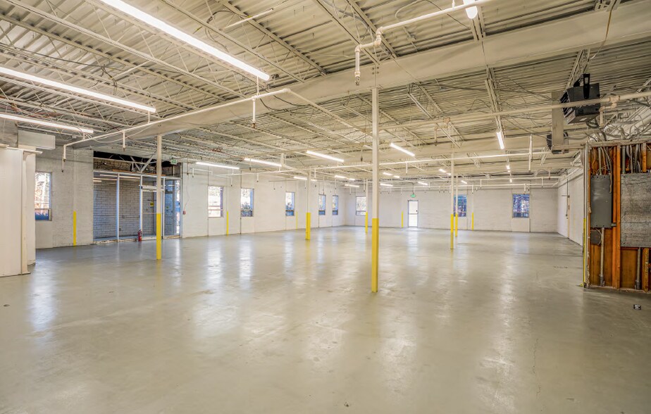 555 Main St, Hudson, MA à vendre - Photo de l’immeuble – Image 3 sur 9
