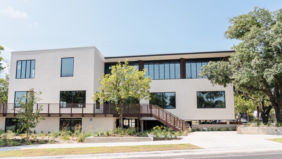 4314 Medical Pky, Austin, TX à louer - Photo principale – Image 2 sur 23