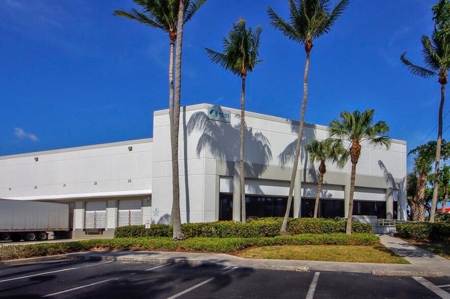 1501 W Copans Rd, Pompano Beach, FL à louer - Photo intérieure – Image 3 sur 7