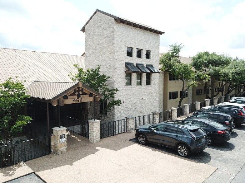 4611 Bee Caves Rd, Austin, TX à louer - Photo de l’immeuble – Image 3 sur 3