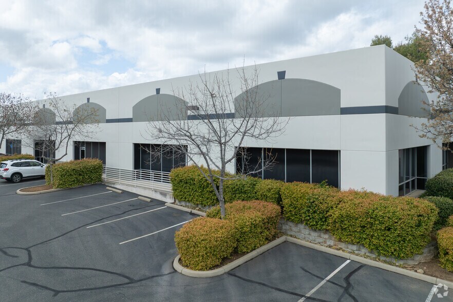 4972 Robert J Mathews Pky, El Dorado Hills, CA à vendre - Photo de l’immeuble – Image 3 sur 6