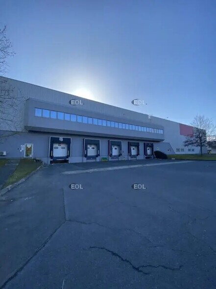 Industriel/Logistique dans Lagny-le-Sec à louer - Photo de l’immeuble – Image 2 sur 10