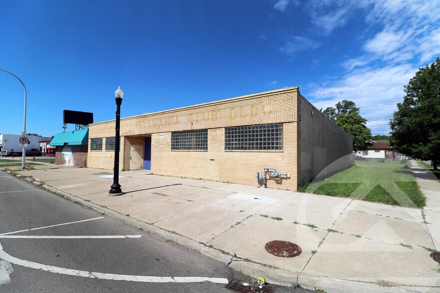 3648 W Jefferson Ave, Ecorse, MI à vendre - Photo principale – Image 1 sur 1