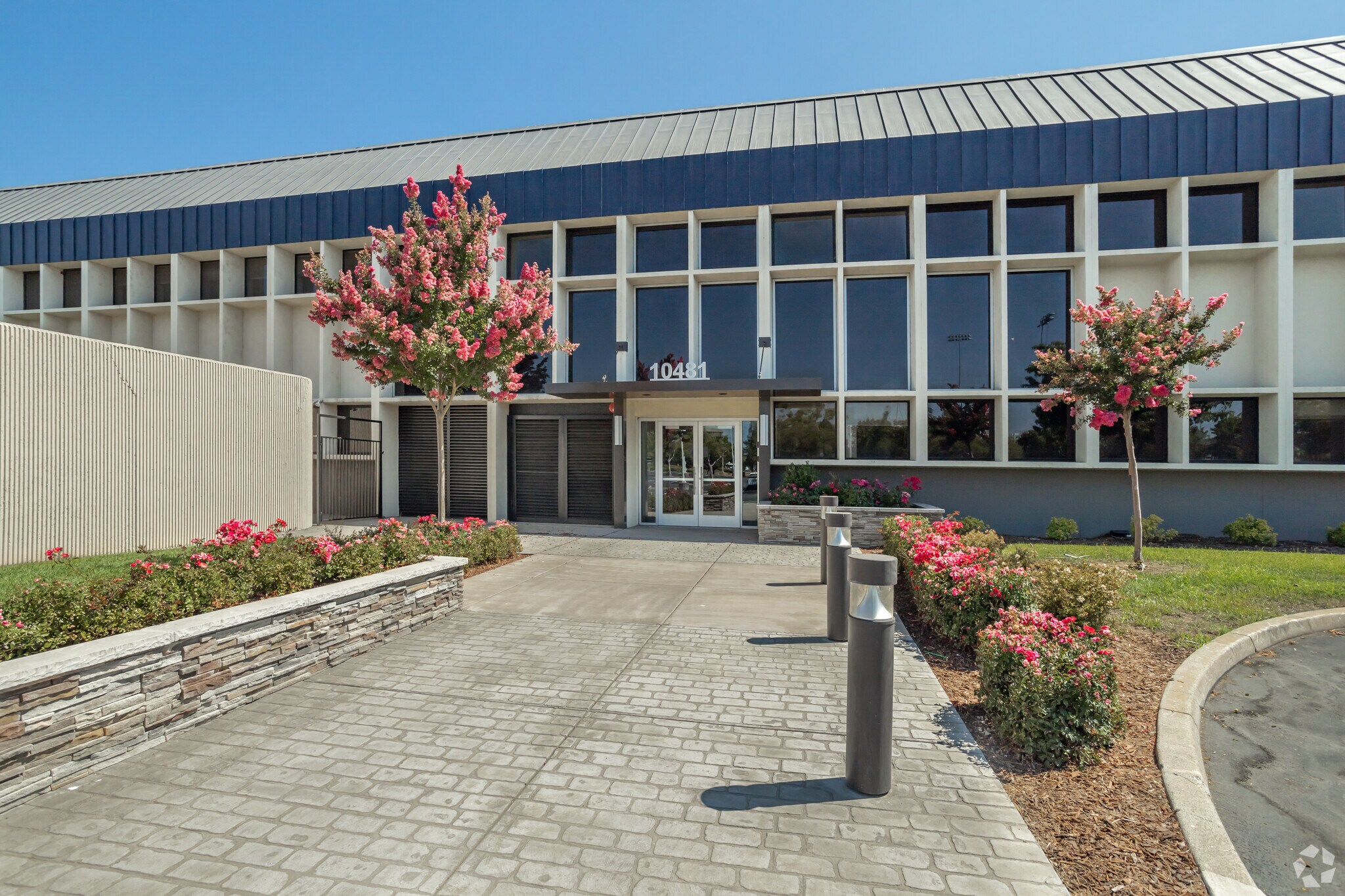 10481 Armstrong Ave, Mather, CA à vendre Photo principale– Image 1 sur 7