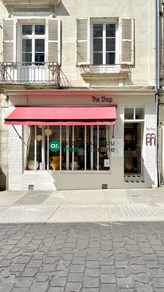 Plus de détails pour Local commercial à louer