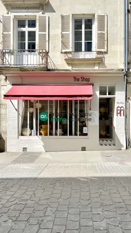 Plus de détails pour Local commercial à louer