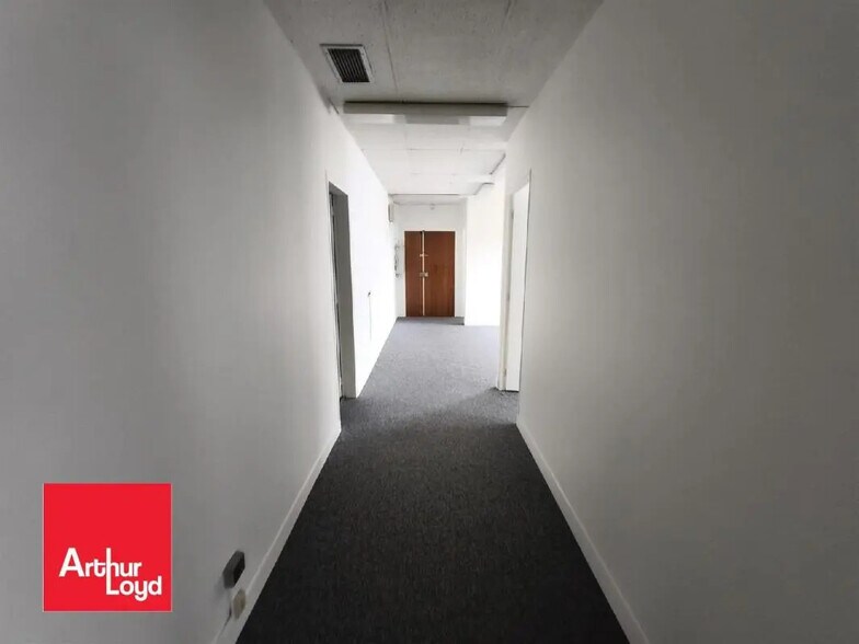 Bureau dans Chartres à louer - Photo de l’immeuble – Image 1 sur 4