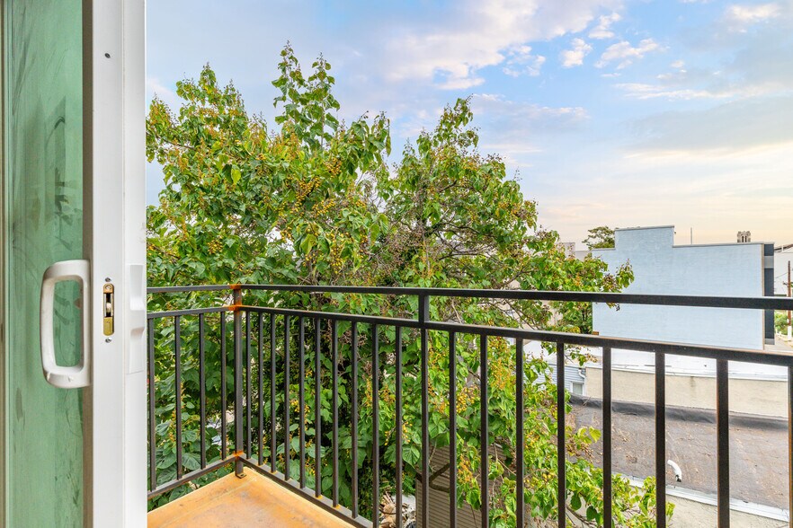 809 Diamond St, Philadelphia, PA à vendre - Photo de l’immeuble – Image 3 sur 57