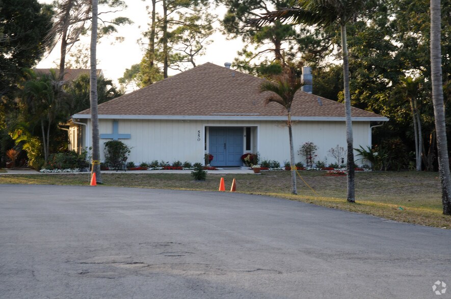 550 Bush Rd, Jupiter, FL à louer - Photo principale – Image 1 sur 3