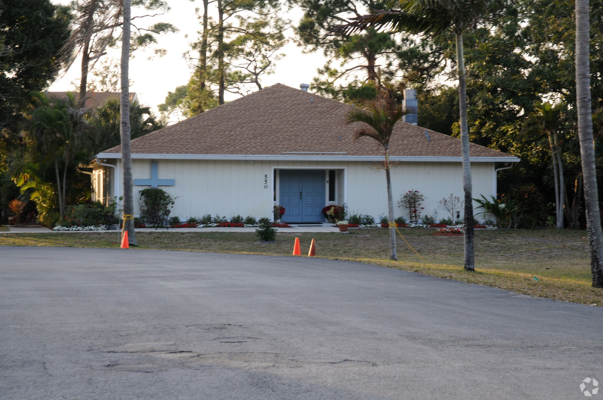 550 Bush Rd, Jupiter, FL à louer Photo principale– Image 1 sur 4