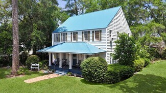 Plus de détails pour 701 N Oak St, Springfield, GA - Bureau à vendre