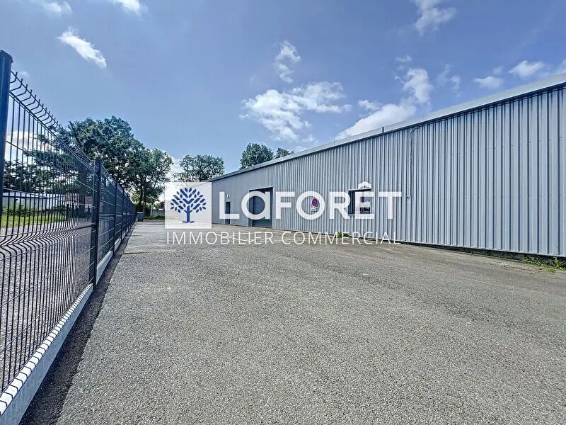 Local d'activités dans à vendre Photo de l’immeuble– Image 1 sur 10