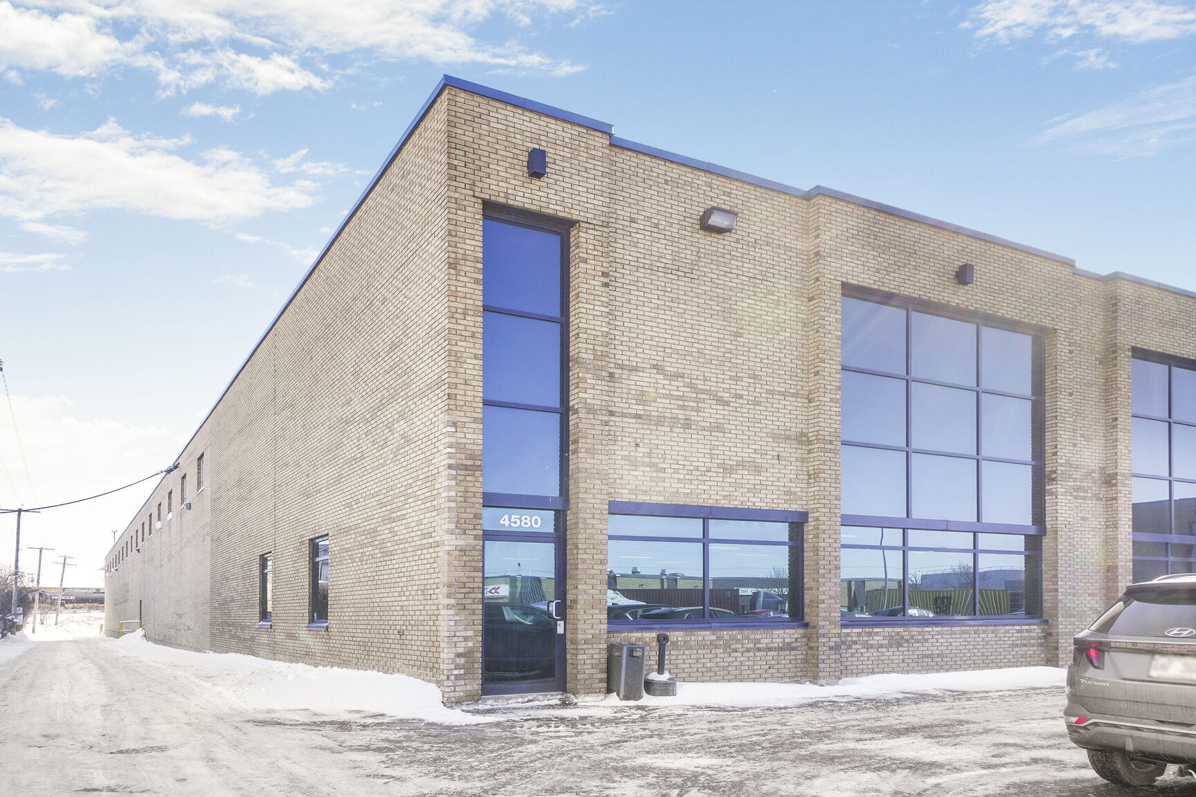 4580-4610 Hickmore, Montréal, QC à louer Photo de l’immeuble– Image 1 sur 17