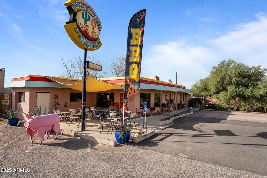 686 N Tegner St, Wickenburg, AZ à vendre - Photo de l’immeuble – Image 3 sur 21