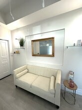 9150 Wilshire Blvd, Beverly Hills, CA à louer Photo intérieure– Image 2 sur 5