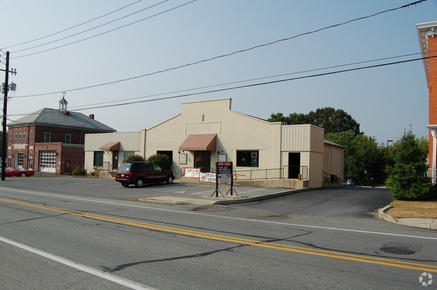 329 Main St, Landisville, PA à louer - Photo principale – Image 1 sur 4