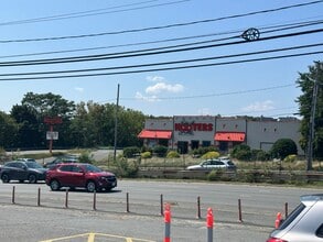 1143 Broadway, Saugus, MA à louer Photo intérieure– Image 2 sur 3
