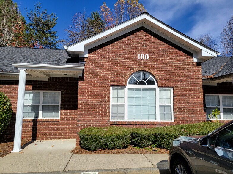 1007 Weatherstone Pky, Woodstock, GA à louer - Photo de l’immeuble – Image 1 sur 11
